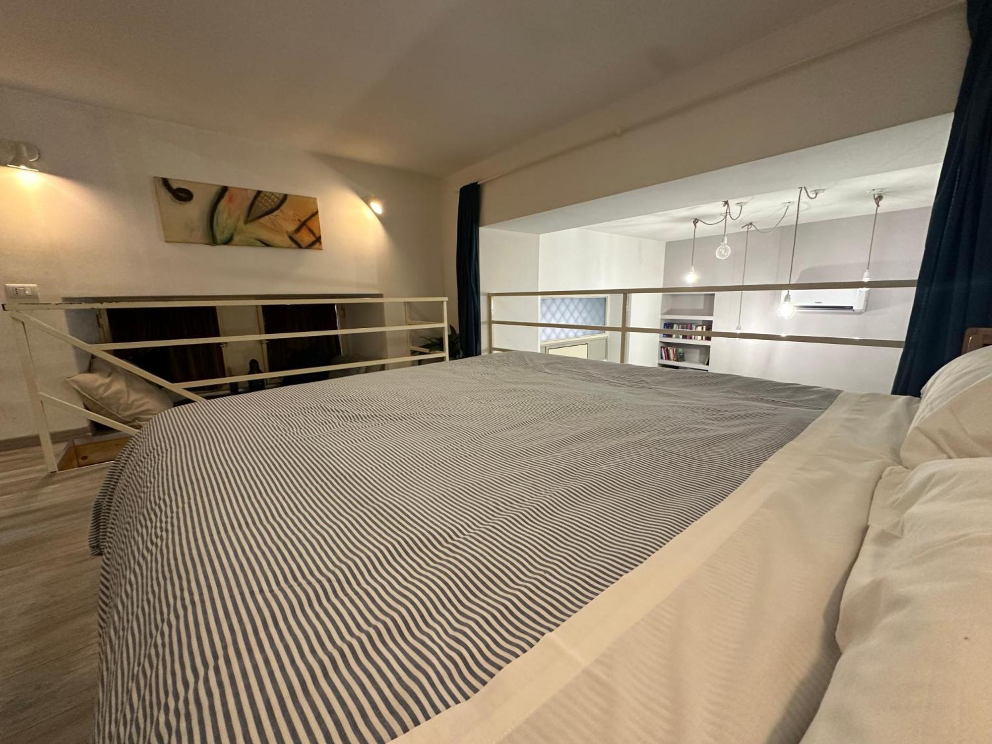 La Maisonette At Duomo Apartment Napoli Bagian luar foto